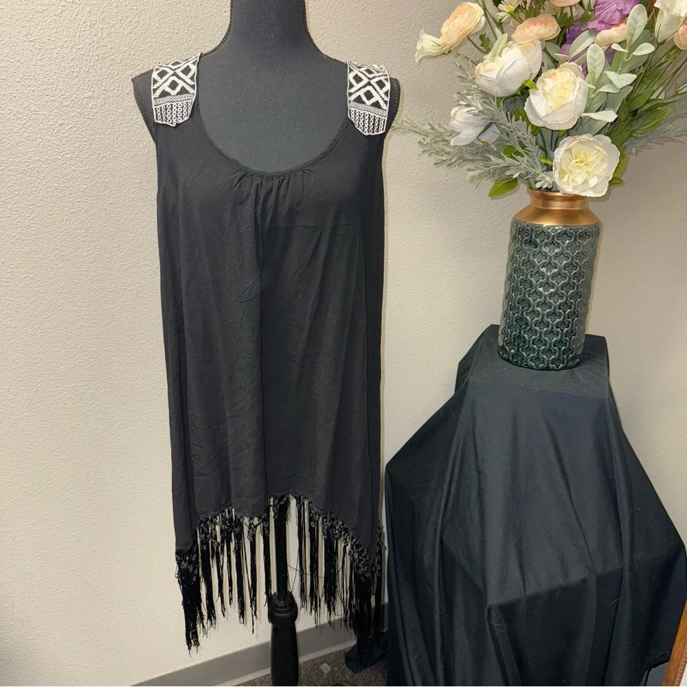 Lady’s World Black Fringe Tunic Boho Embroidered Straps Sleeveless Top XL - Picture 1 of 8